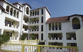West Bay Colonial Hotel Roatan